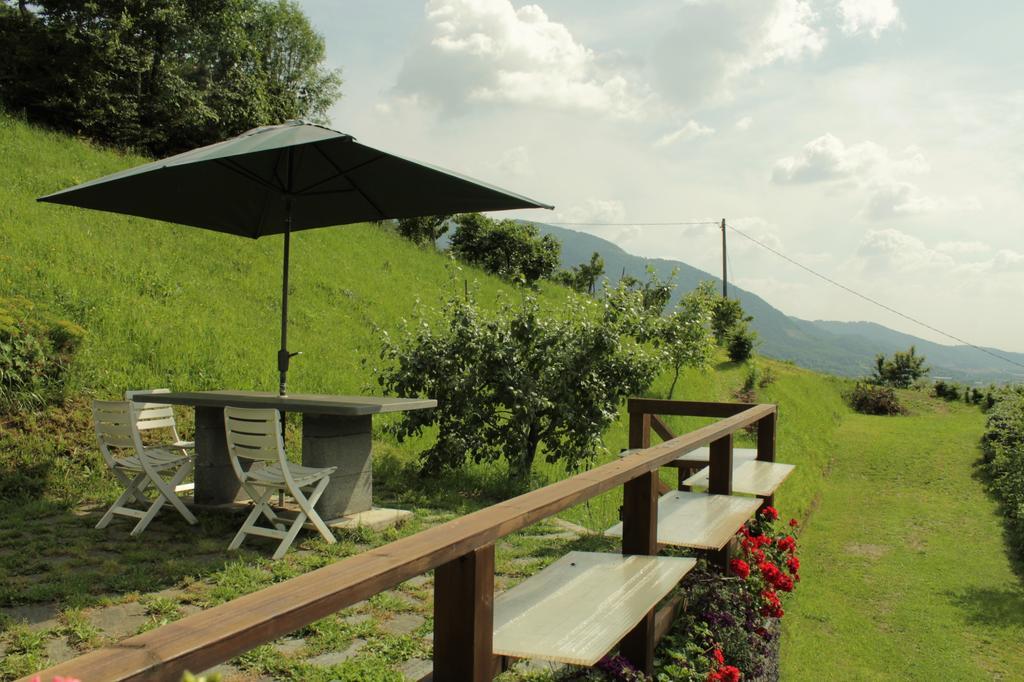 Bed And Breakfast Montino Cene ภายนอก รูปภาพ